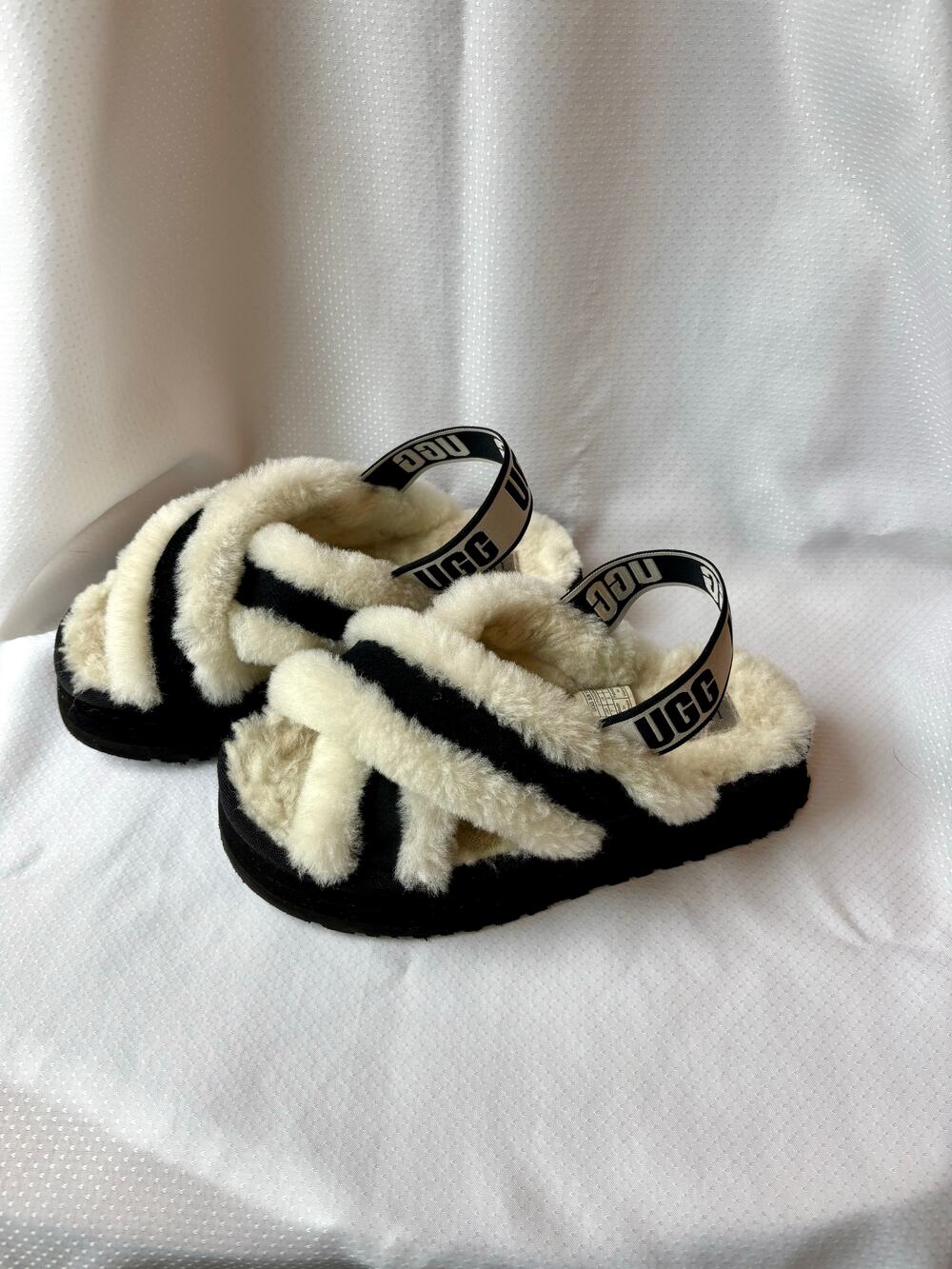 Ugg fuzzy slingback platform sandals with crisscross straps black & cream